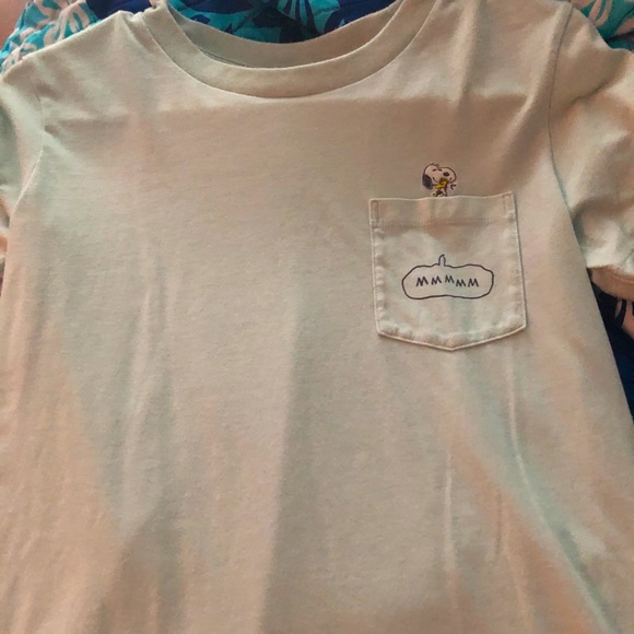 Tops - Uniqlo t-shirt